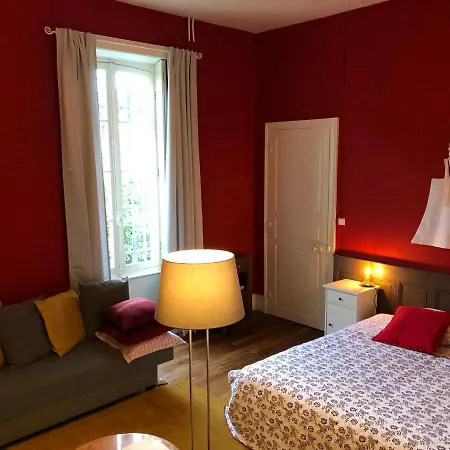 Nocleg ze śniadaniem Chateau Des Edelins 3*