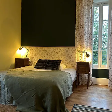 Chateau Des Edelins Bed & Breakfast Bayet